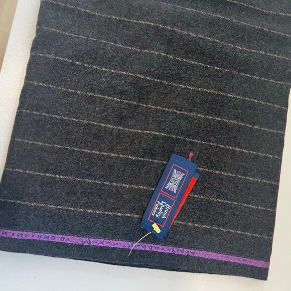 British Quality Fabric Made in England Suiting Fabric Luxury Flannel 3.4M JP - Picture 4 of 6